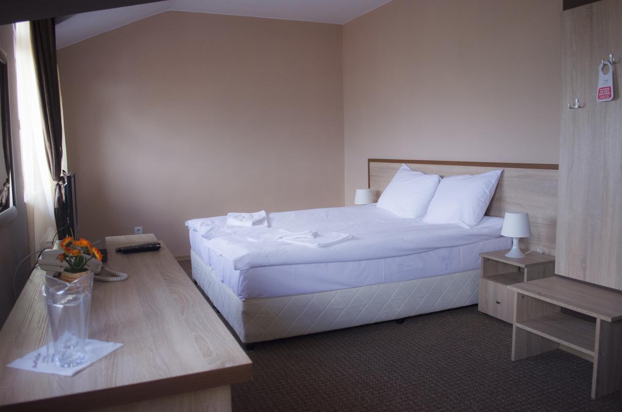 Maribel Spa Hotel Koprilova ภายนอก รูปภาพ