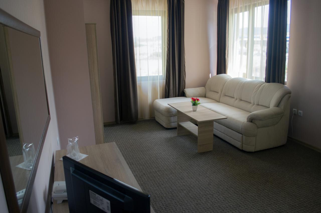 Maribel Spa Hotel Koprilova ภายนอก รูปภาพ